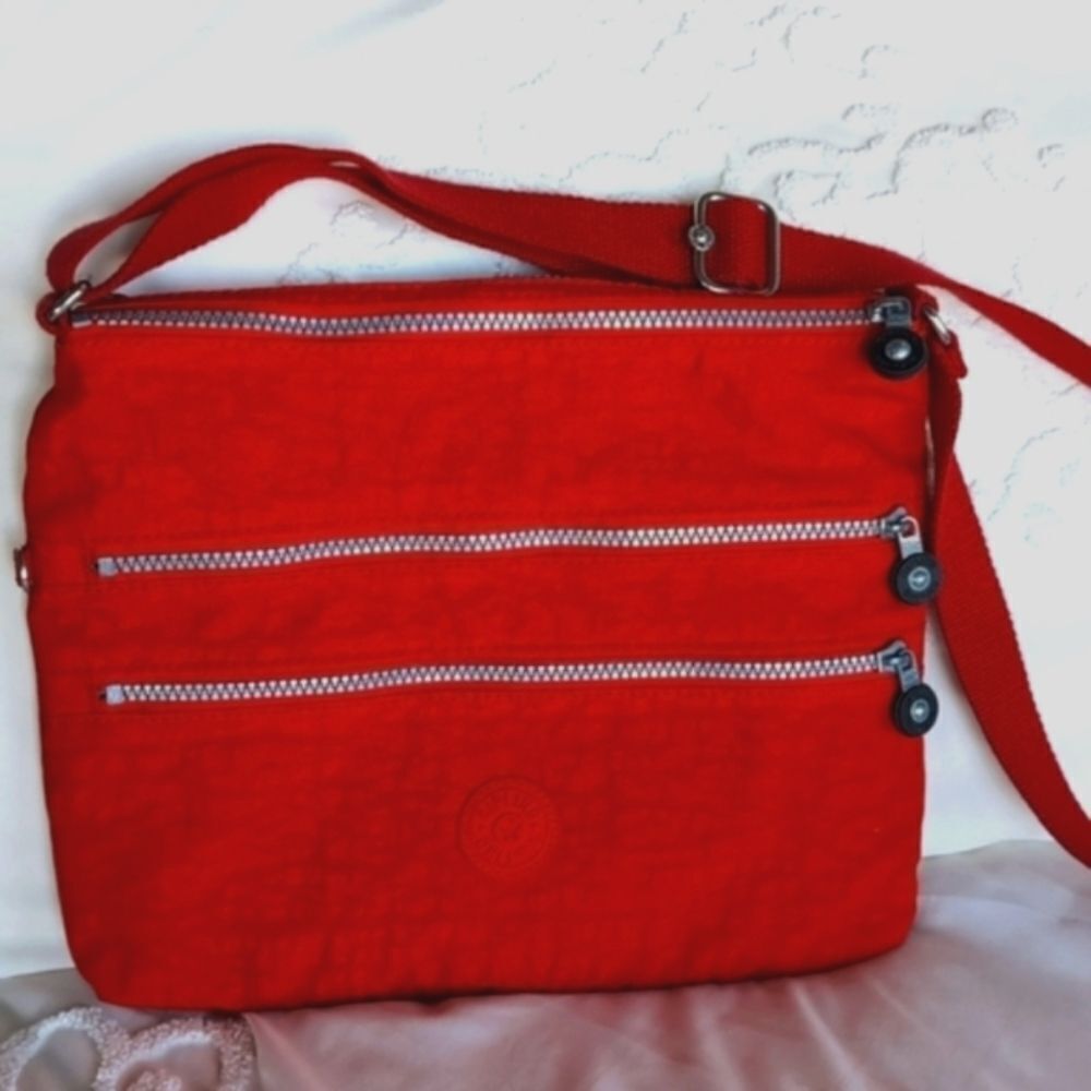 Kipling Alvar♥️Red Rouge Large Nylon Crossbody Travel Bag